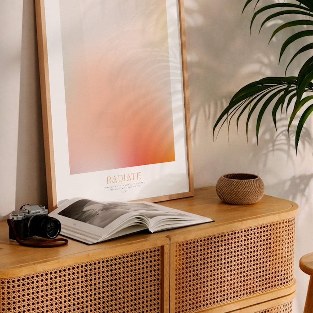 RADIATE – Gerahmtes Wandbild 60 x 85cm Hochformat