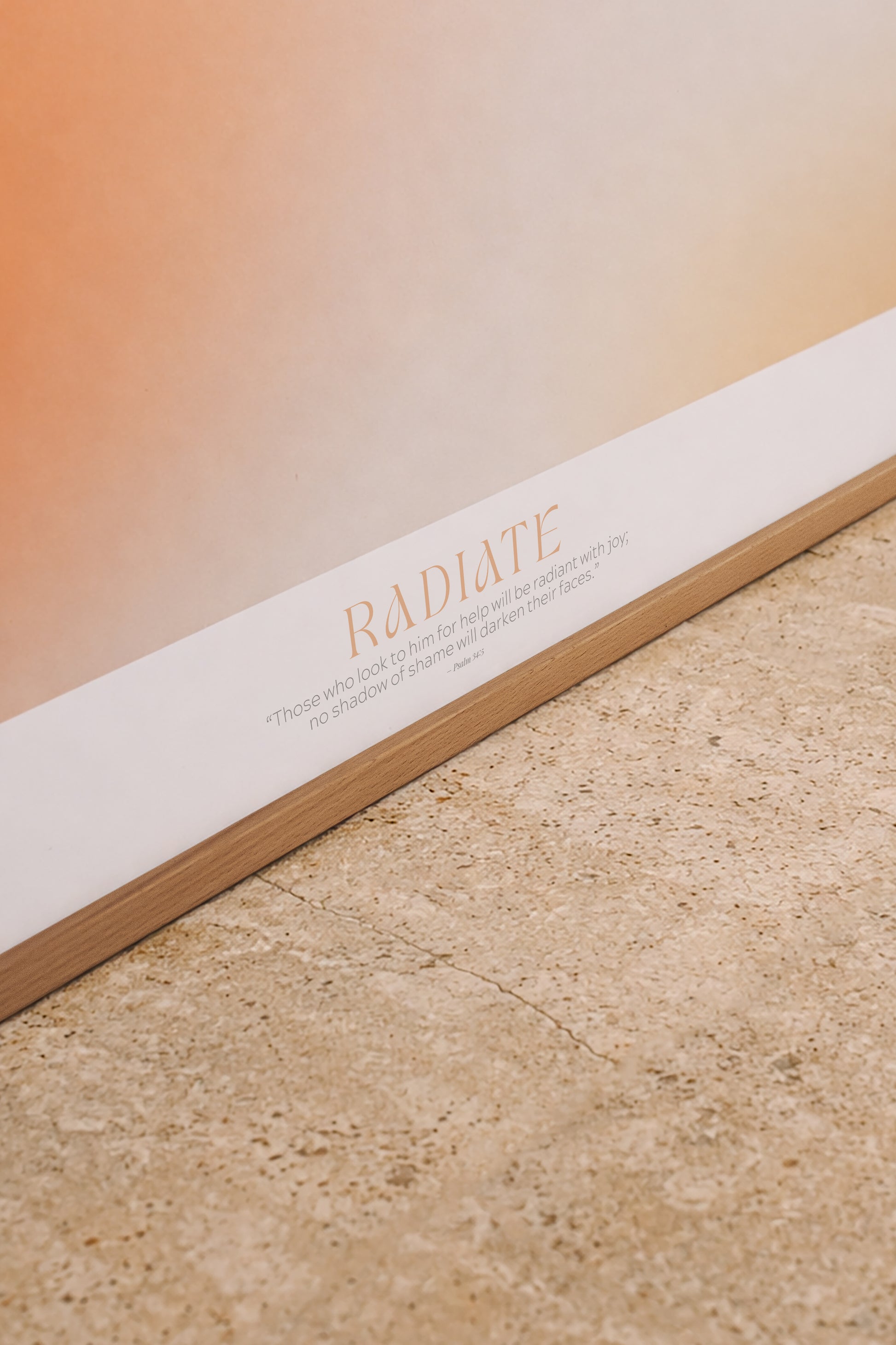 RADIATE – Gerahmtes Wandbild 119 x 84 cm
