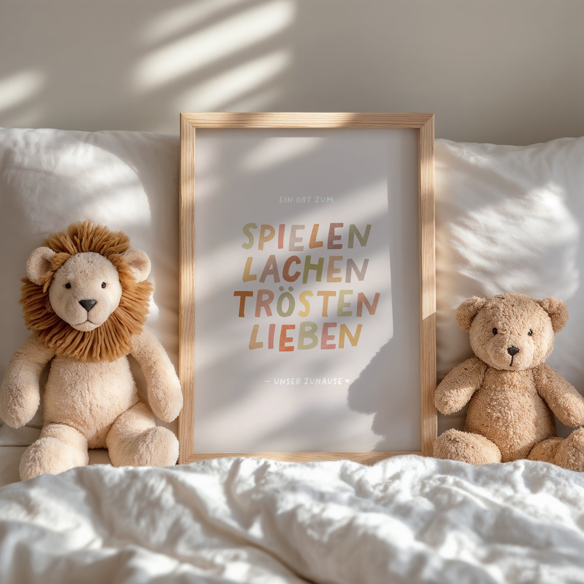 Ein Ort zum Spielen, Lachen, Trösten, Lieben – Kids Poster A3